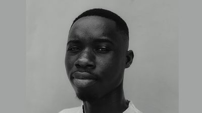 Ghanaian visual artist Sarfo Emmanuel Annor’s photo series “The Essence of Colour” 